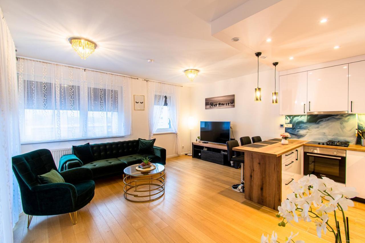 Flexible Selfcheckins 38 - Zagreb - Garage - Loggia - New - Luxury - Διαμέρισμα Εξωτερικό φωτογραφία