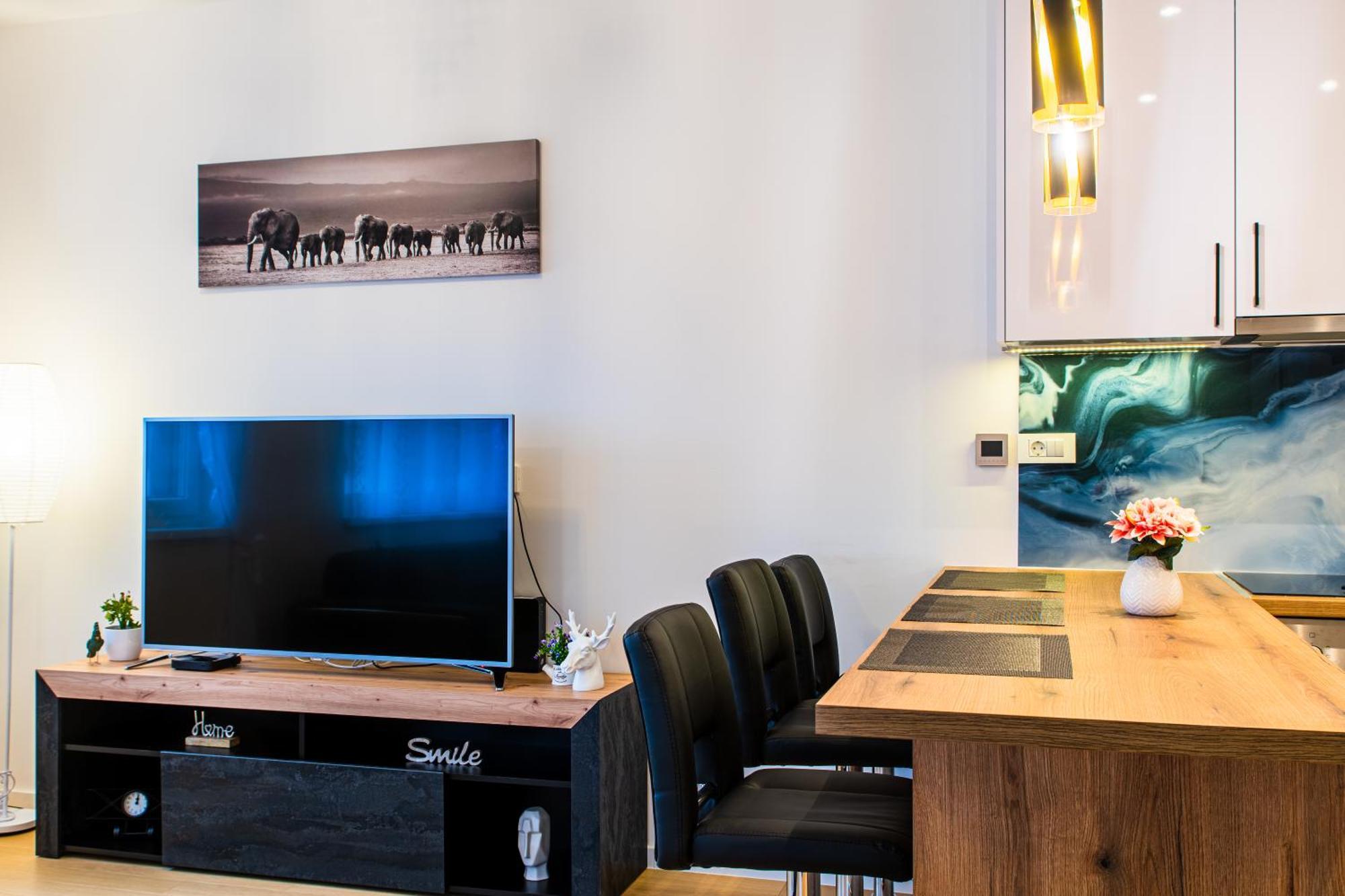 Flexible Selfcheckins 38 - Zagreb - Garage - Loggia - New - Luxury - Διαμέρισμα Εξωτερικό φωτογραφία